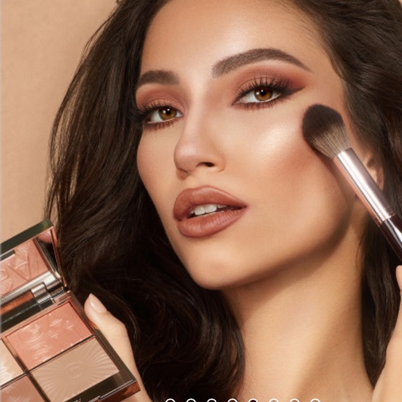 Charlotte Tilbury NUDEGASM FACE PALETTE
FACE PALETTE+ super nudes liner pencils - Picture 3 of 12